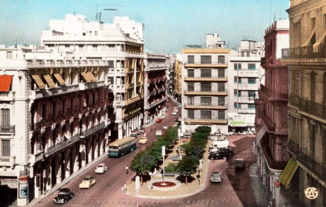 RA g- 14- Place des victoires.jpg